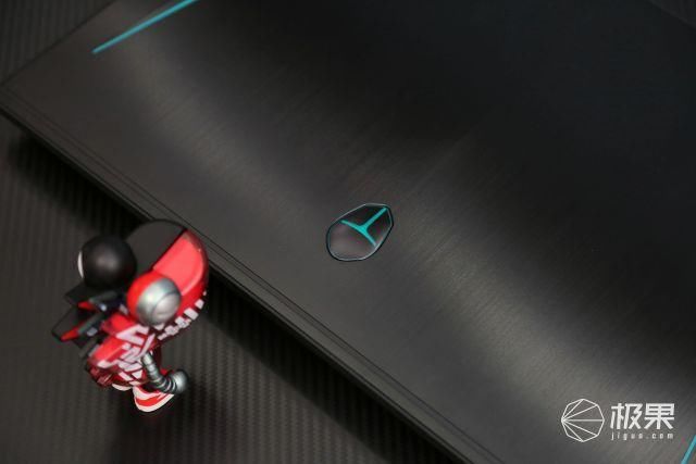 尺寸■十代酷睿i7+大尺寸高刷电竞屏,游戏发烧友亲测,你想要的它都有~