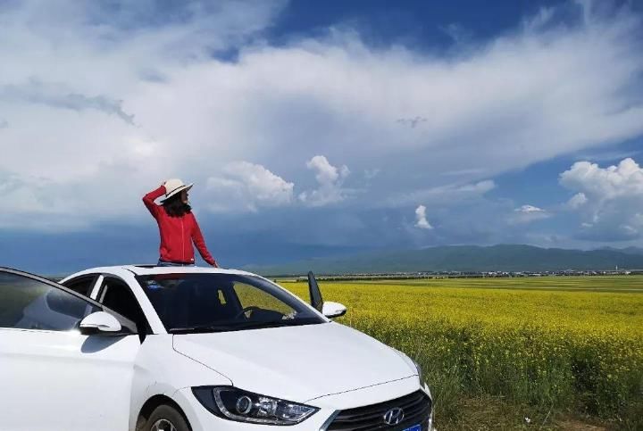 新疆旅行, 偶遇几个老师, 四女一男租车自驾同吃同住近一周