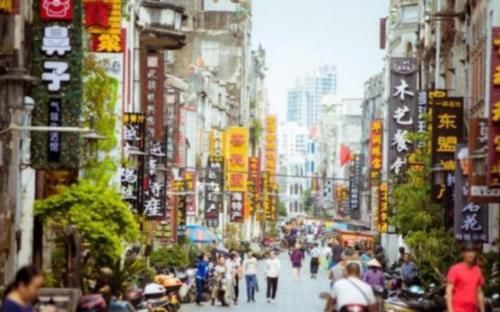 中国最适合“养老”地方，四季如春，海鲜和不要钱一样