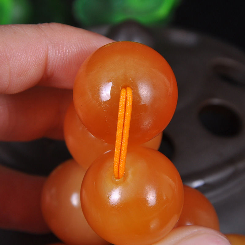 过时手串扔了吧，一夜间轰动文玩界的“流氓串”，独领风骚数百年