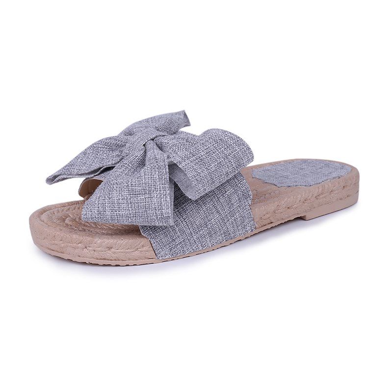 难以置信!竟然有这么个性的凉鞋，舒适又迷人，真是小巧玲珑