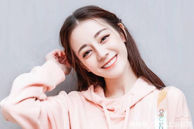 #天生#有这些面部特点的女孩,都是天生“精致脸”,难怪讨异性喜欢