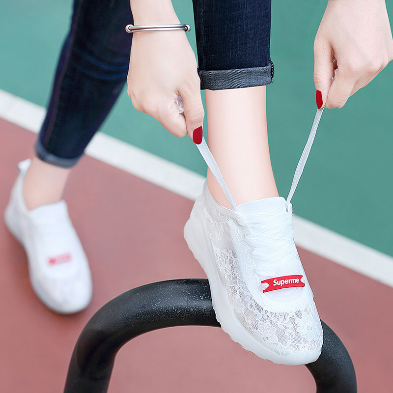 老婆出门从不穿高跟鞋，就穿这软底鞋，别说还真漂亮，关键不累脚