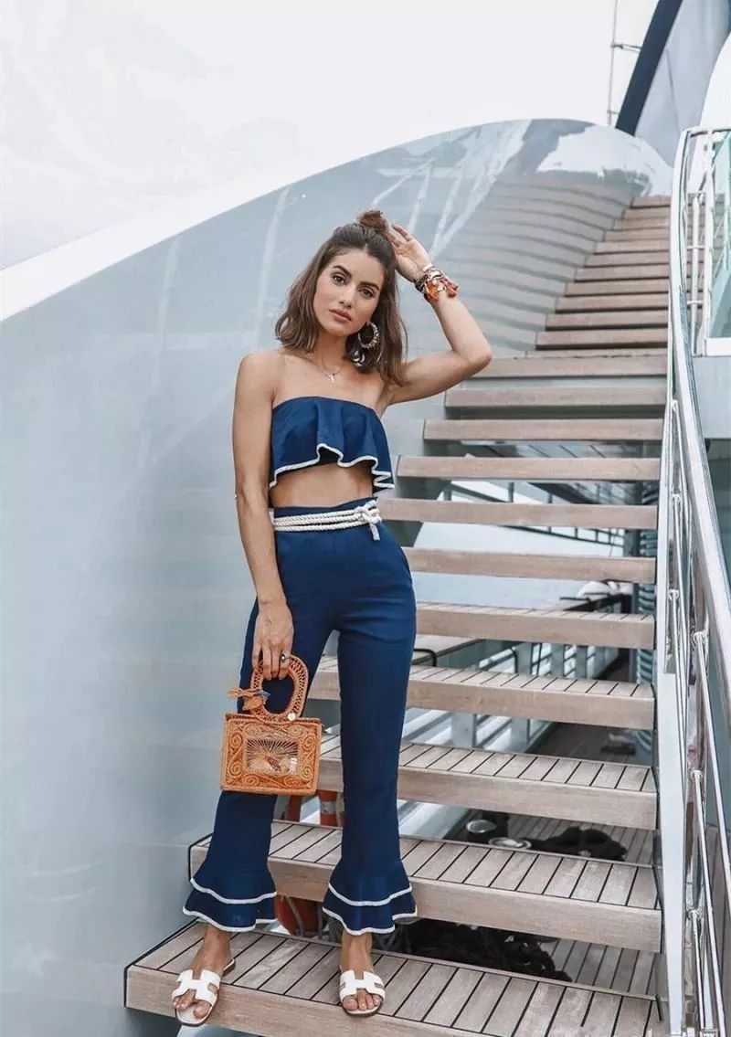 舒适、时尚、显腿长!这个夏天，时髦界都在pick澡堂拖!