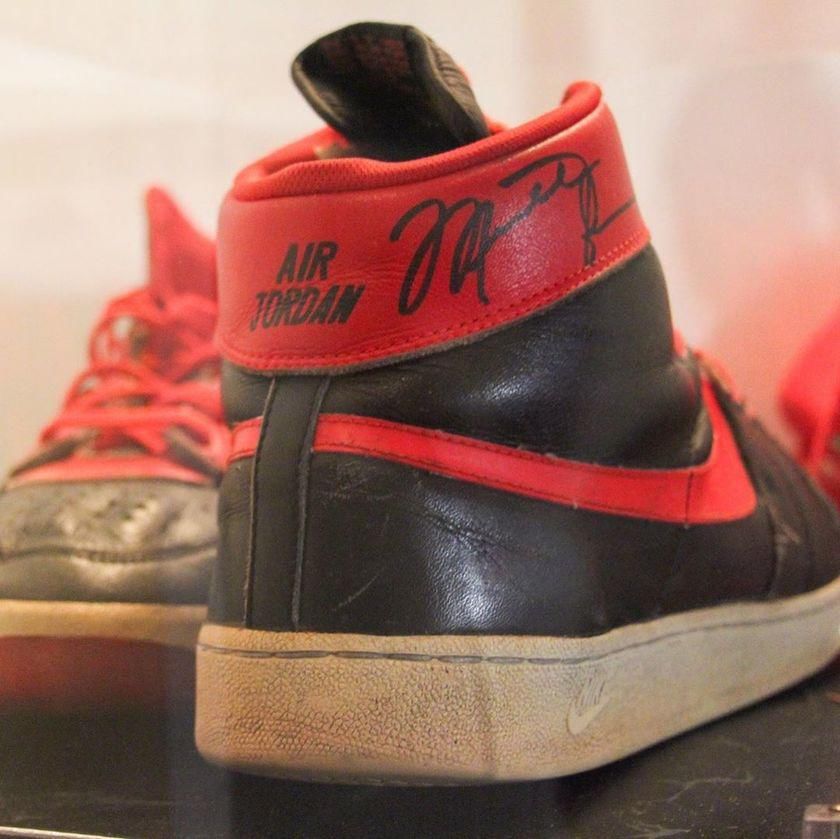 「球鞋」稀有“真禁穿”曝光!还是 Michael Jordan 亲签狠货!
