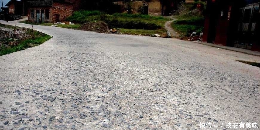  「开放交通」为什么中国没有像美国一样大范围地使用水泥路面？