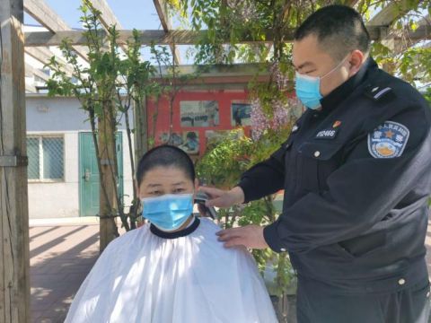  #回家#图片故事 | 疫情不除 绝不回家——记北京站派出所“炊事班长”王力