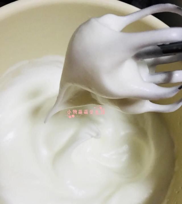 「软嫩」一袋牛奶俩鸡蛋,做出软嫩早餐松饼,香甜可口让你爱不释手!