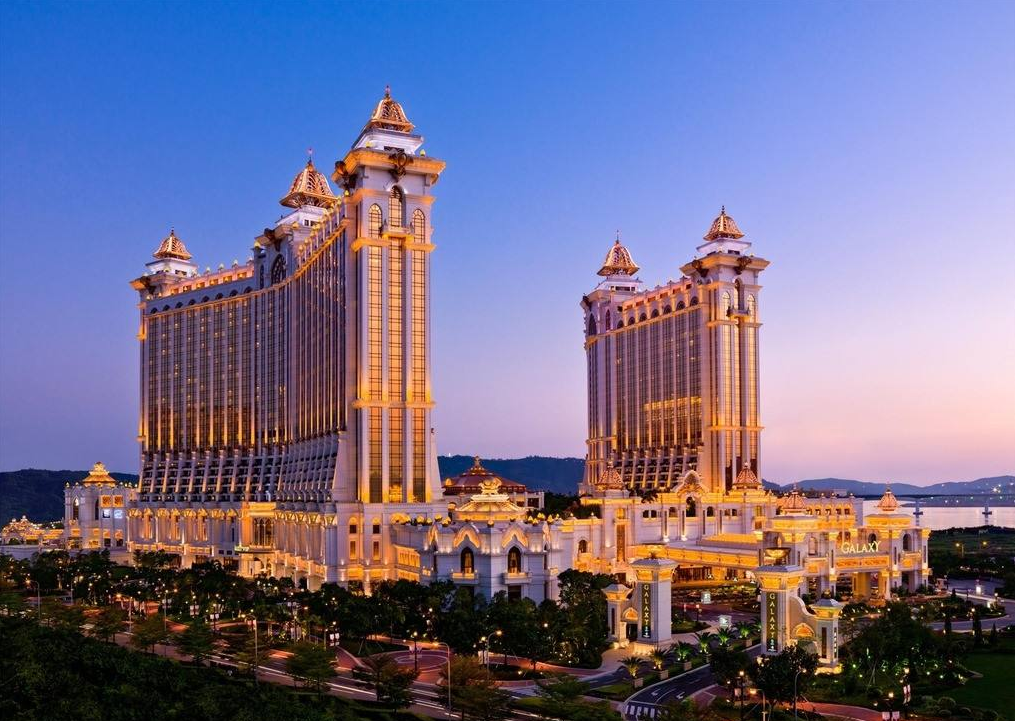 中国最“拥挤”的城市，人均GDP超8万美元，超过国内4个一线城市