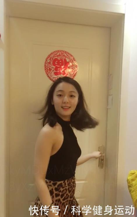 「豹纹」穿豹纹裙来当伴娘,过分了