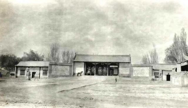 看看100年前的新疆什么样?