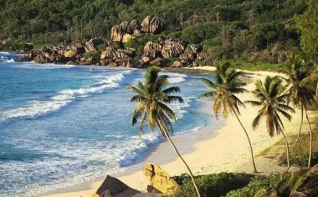 统统免签!6个颜值爆棚冷门海岛,承包你12月的温暖!