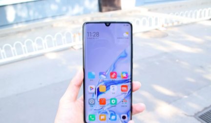 最受欢迎手机排行榜: 华为垫底, 小米上榜, 第一