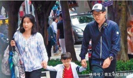 36岁郭晶晶同框42岁梅婷, 网友: 豪门和明星的差距一目了然!