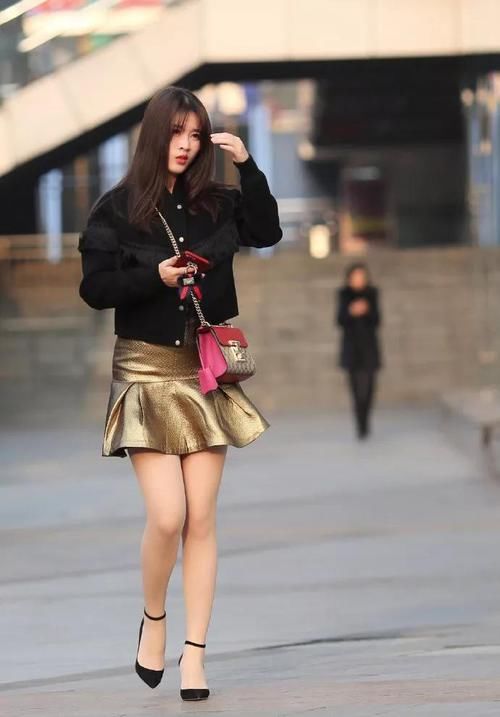  【气质】女生搭配高跟鞋，展现出优雅又自然的气质