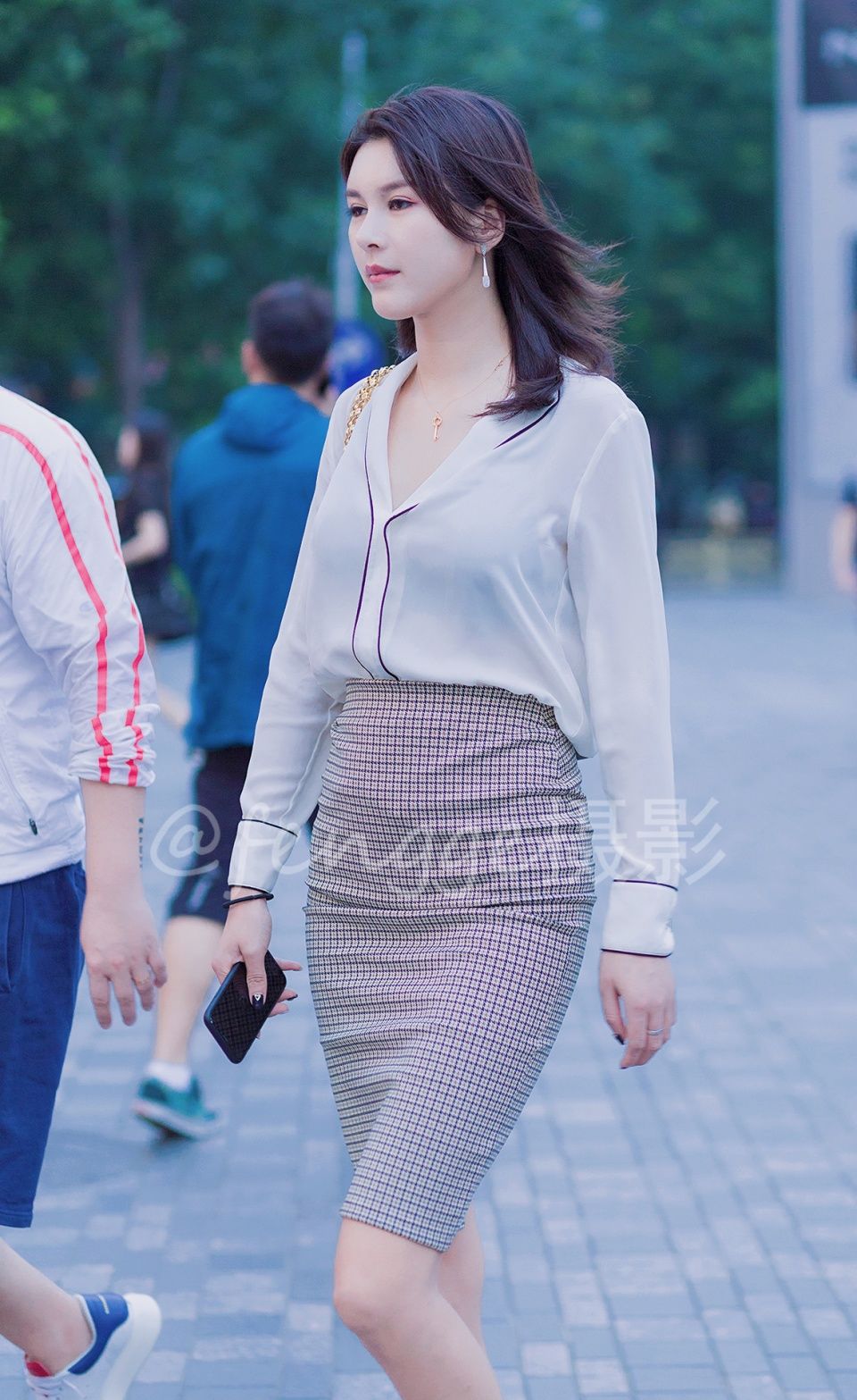 360度无死角的女神， 长相甜美，穿着时尚，美到无法呼吸