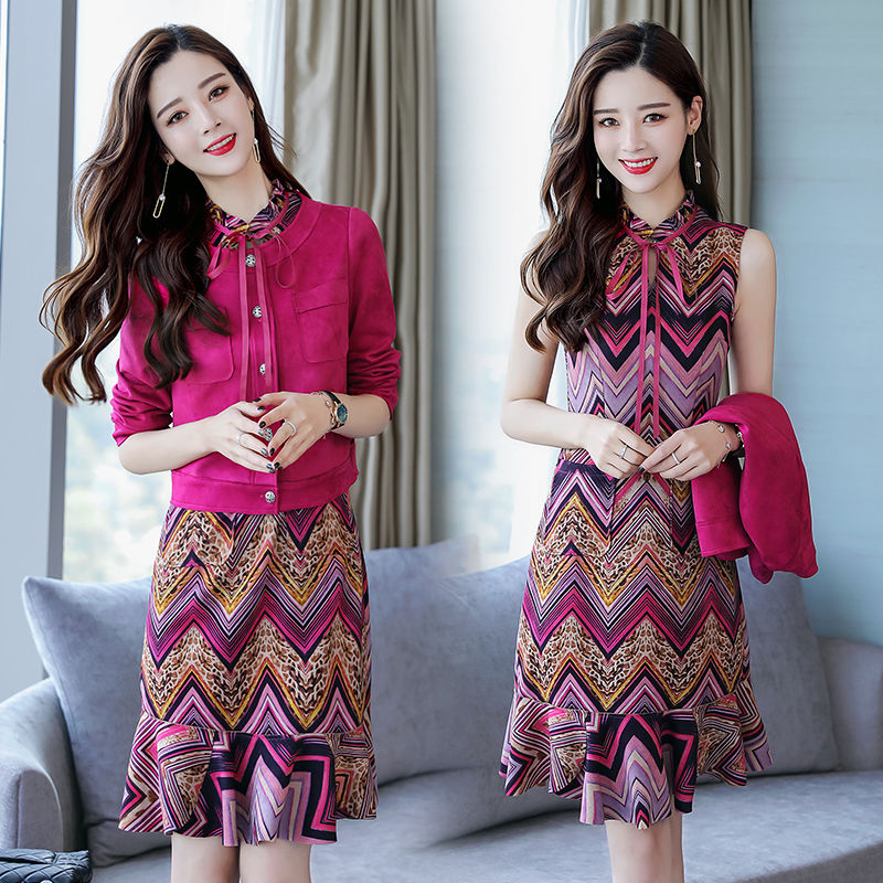 一个女人身材好不好，看她穿包臀裙就知道，下面女人个个魔鬼身材