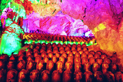 一个藏酒的洞，咋就成了收费的景区？