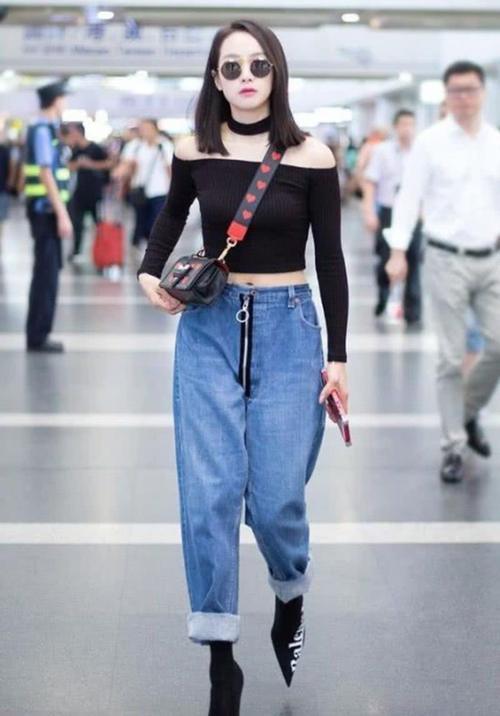 宋茜又作妖，“开膛”裙再次突破尺度，网友：这身材逼死多少人！