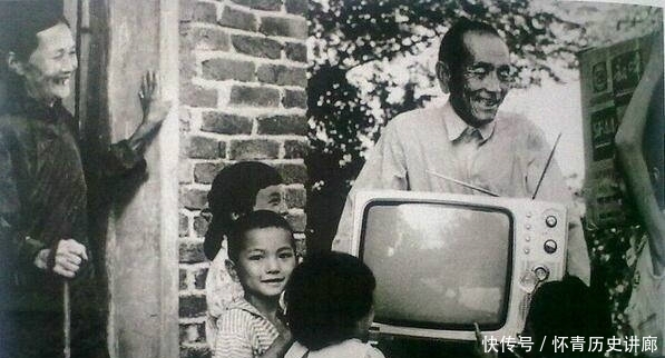  「上田」老照片：1980年代改革开放大潮中的中国