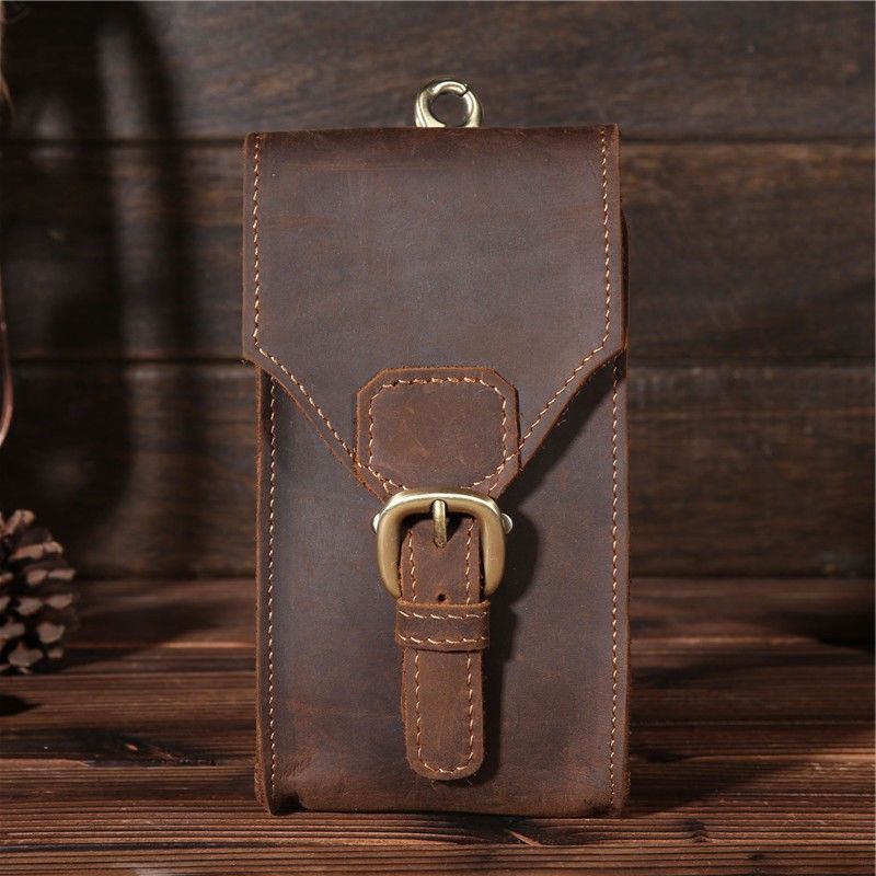 别把手机香烟塞裤兜太难看,今秋流行男士腰包,老公戴了很有档次