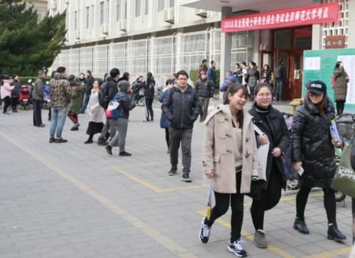  缺额的专■复试被刷后只能调剂读研？想留在一志愿学校读研，并非不可能！