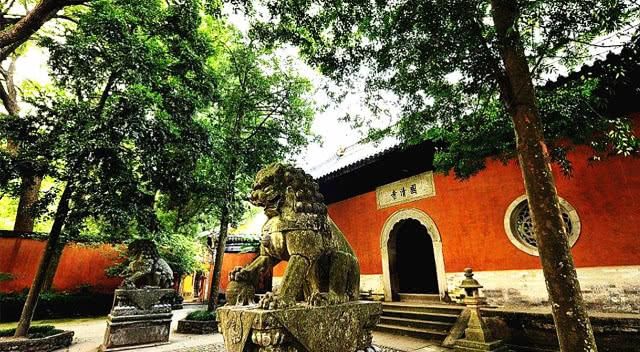 中国“零差评”5A景区，门票完全免费，住一晚上仅需25元！