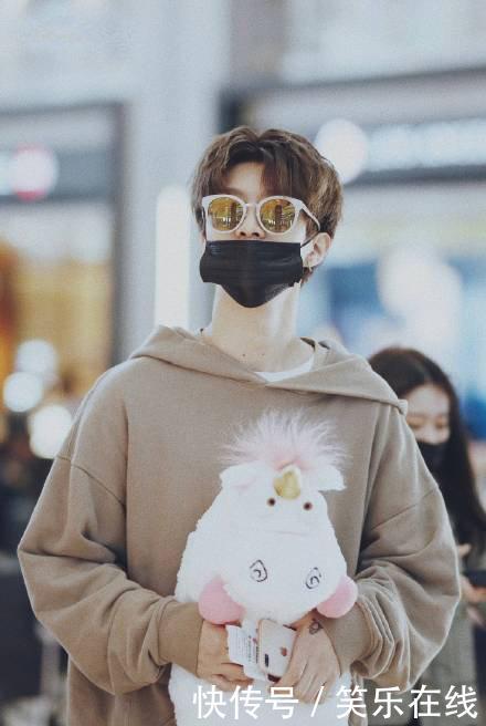 E PERCENT最爱的食物是什么朱正廷不挑食,范