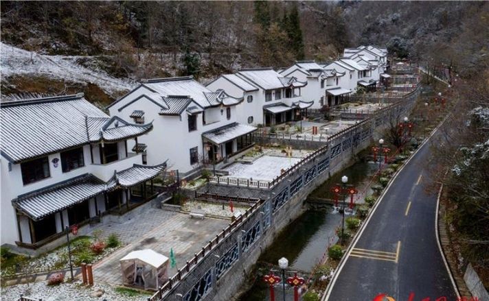  「迎来」湖北保康: 迎来今冬第一场雪