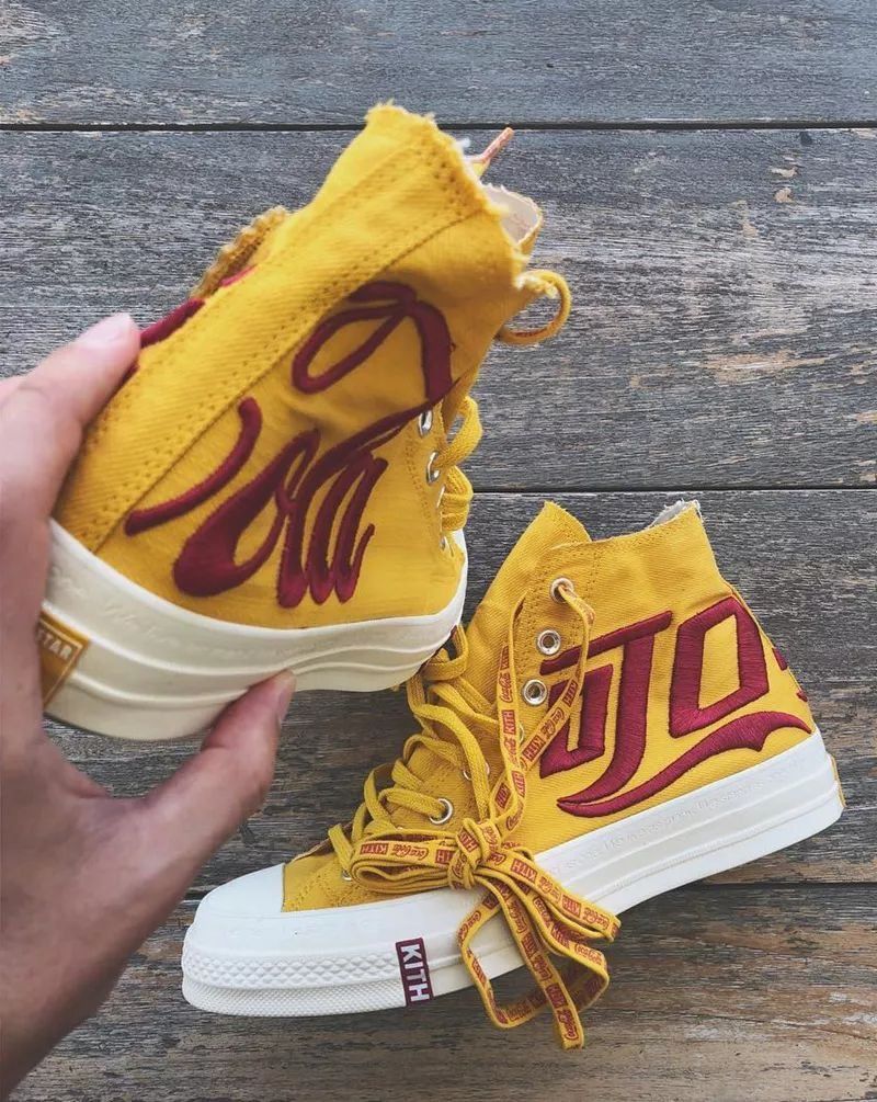 夺目色调!KITH 和可口可乐、匡威的三方联名新品来了!