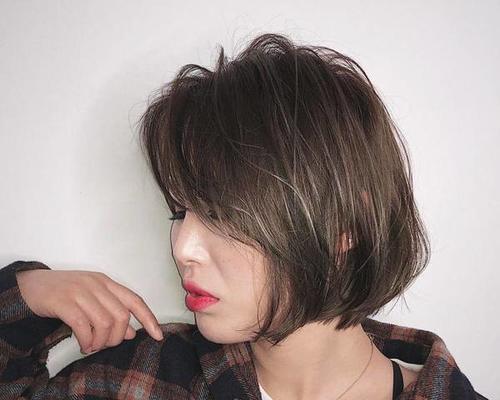 初秋短发流行剪“灯笼头”，剪了千万不要发朋友圈，因为太美了！