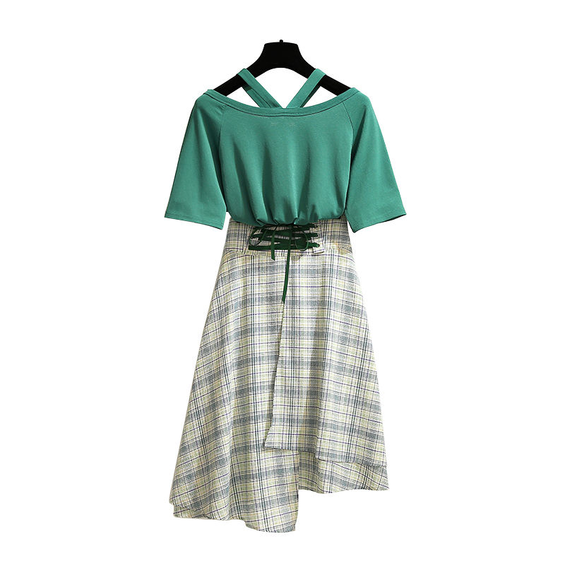 这种裙叫“温柔裙”，女人穿上就变温柔，搭配高跟鞋，上街巨吸睛