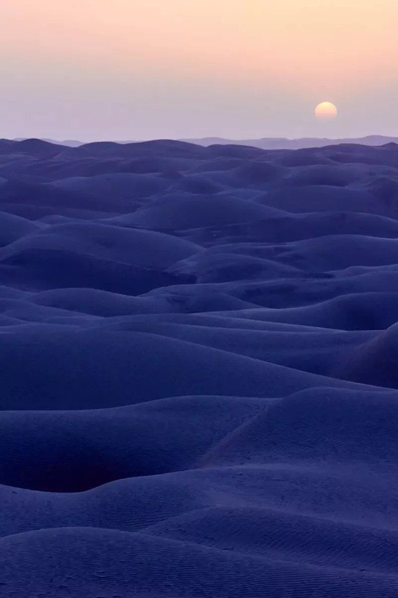 美景 | 这条穿越沙海的公路,秋天简直美爆了!