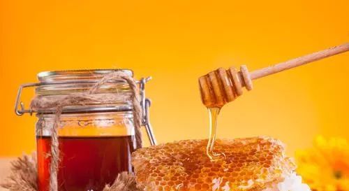  便秘@吃什么治便秘？常吃这些让你天天排便