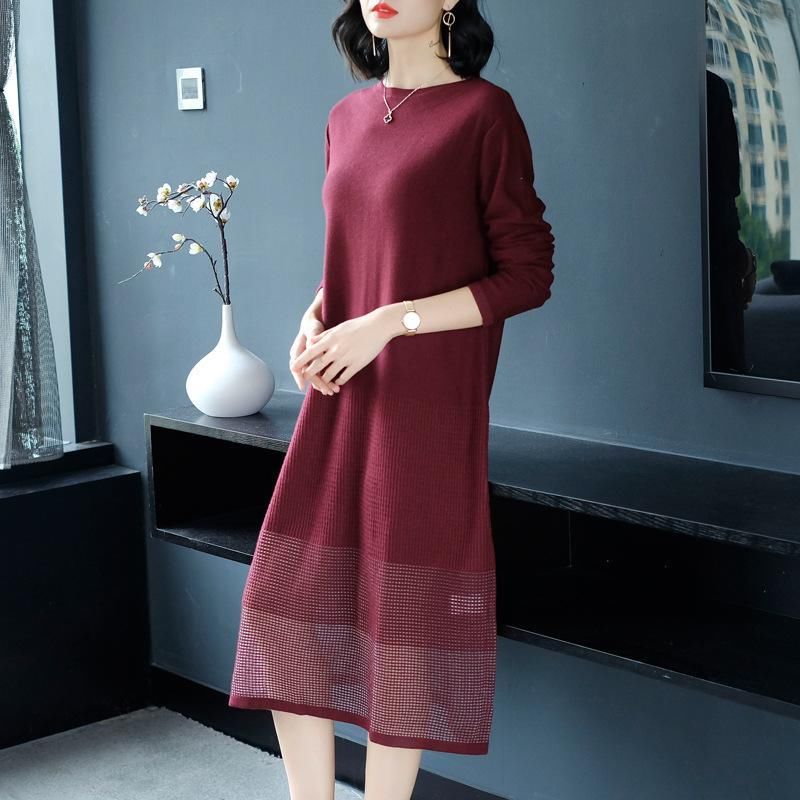 金秋一夜爆火的“名媛秋裙”，温婉优雅，50岁妈妈穿上气质若兰