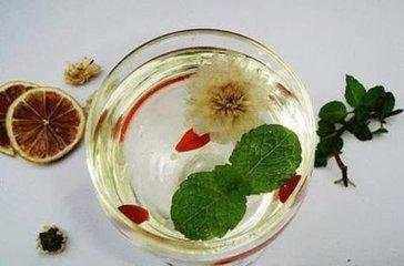 的一种植物,老一辈经常用它熬粥煮茶,但孕妇不