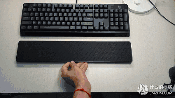 谁说机械键盘就一定吵闹?富勒G900S RGB静音红轴了解一下