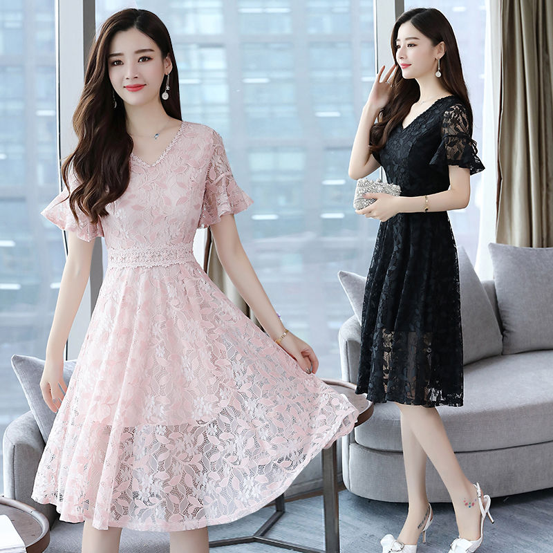 快来一饱眼福!40岁女人穿这样的“流氓裙”,这样上街不怕走光