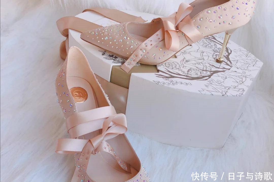 「芭蕾」手工打造“满天星”芭蕾高跟鞋,一鞋两穿,让你的腿美出新高度