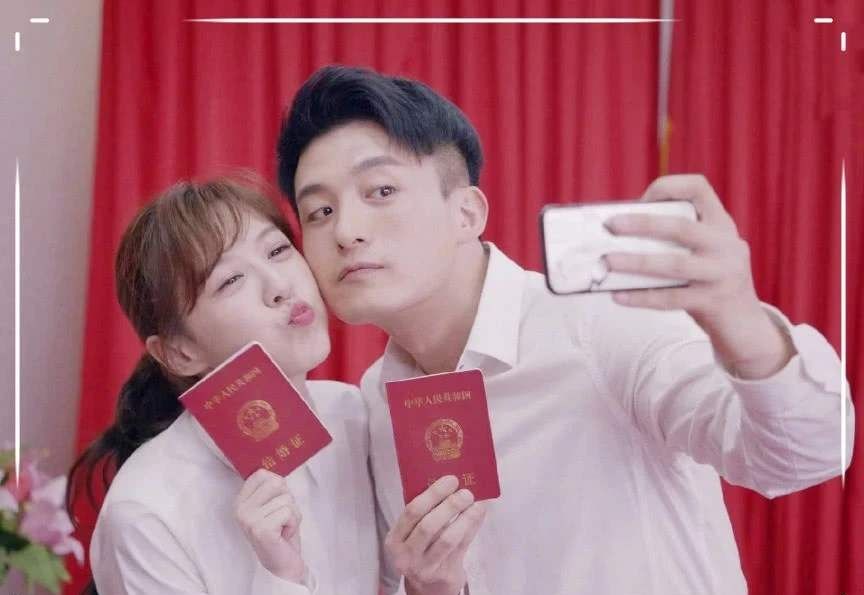 『咖喱酱』《爱情公寓》里有哪些细思极恐的地方？现实中他们根本不可能住在一起