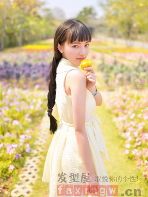 夏季流行时尚女生扎发 让你的美一周不重样