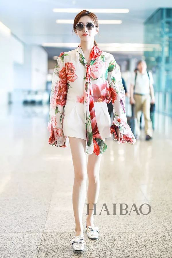 好看| 花衬衫只有度假才能穿?醒醒吧，这样穿简直太美了!
