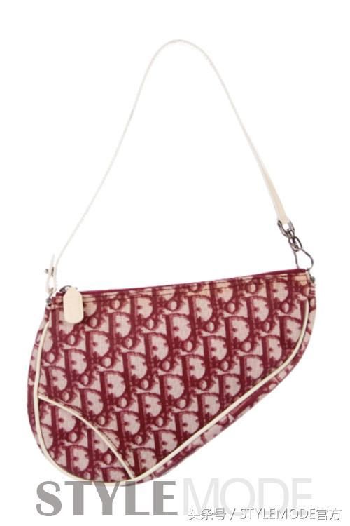 Dior已停产的马鞍包再次翻红