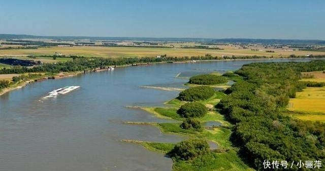 这项工程：法国用46年，美国160年才完成，而中国12年搞定