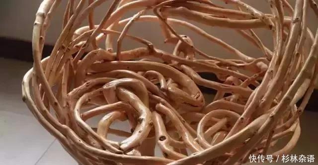  椅子@大爷花10年“种椅子”，一把卖80000！这些文玩在家也能种