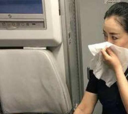 火车上的粪便都是怎么处理的?美女乘务员不说，乘客还被蒙在鼓里