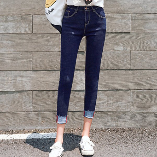 天啊!36岁小姨穿上这打底裤，如此迷人显瘦，简直不敢相信