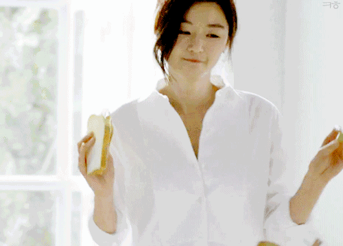 千万不要小看那个一直美下去的女人