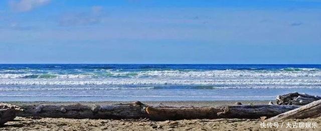 在被人放弃的小村落，这对夫妻一住就20年，每天都很开心