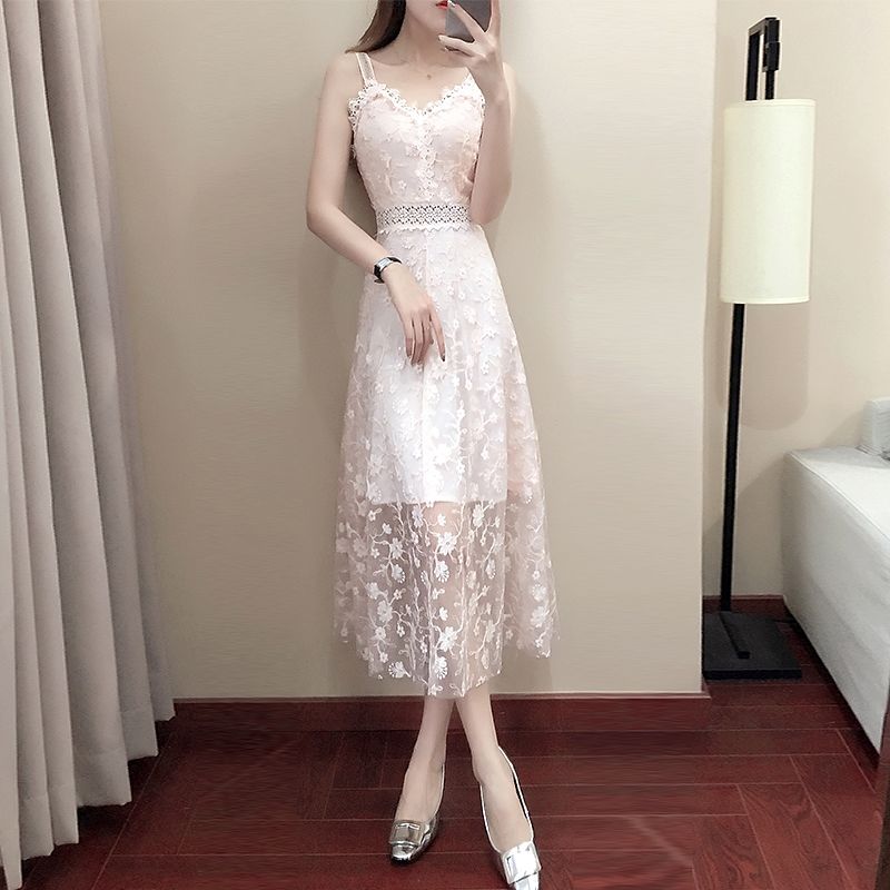 太撩人了，新出的“流氓裙”，设计感十足，超有女人味